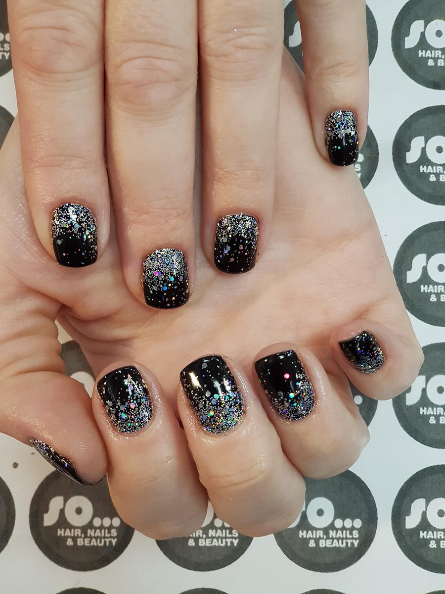 🎉🎉HALF PRICE SHELLAC!🎉🎉

Today only with Rosie and KT! Call the salon on 01295 258082 or message us to book now! #banbury #banburyoldtown #offers