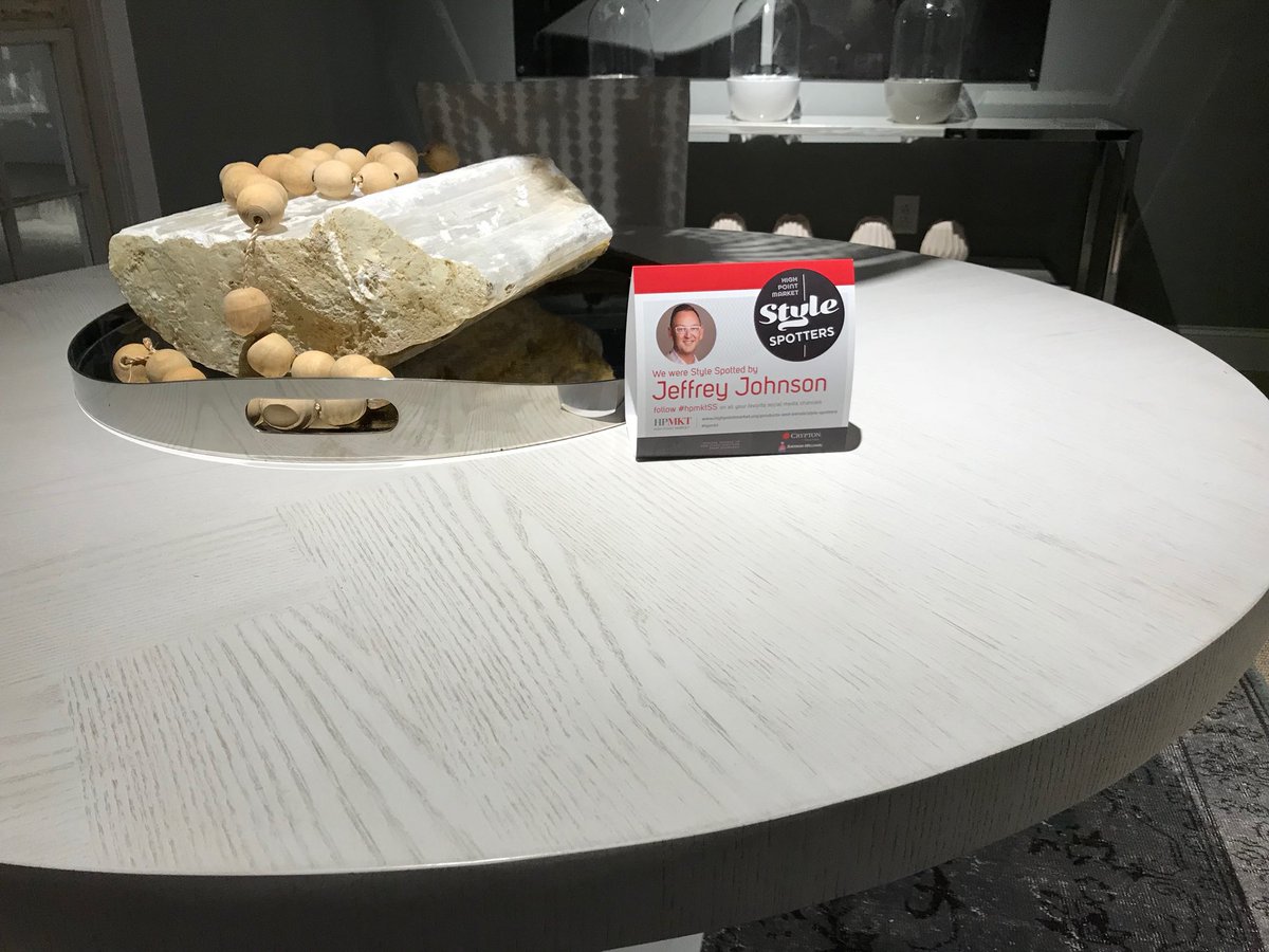 ToTheTradeUF's tweet photo. 🎉What a way to start our Saturday at #HPMKT! The round dining table from our new @universalfurn ✨Paradox✨collection was #stylespotted by @jeffreydesigner! Come check it out today!
#universalfurn #universalfurniture #hpmktss #stylespotters #spotted #diningtable https://t.co/DwO95wqdja