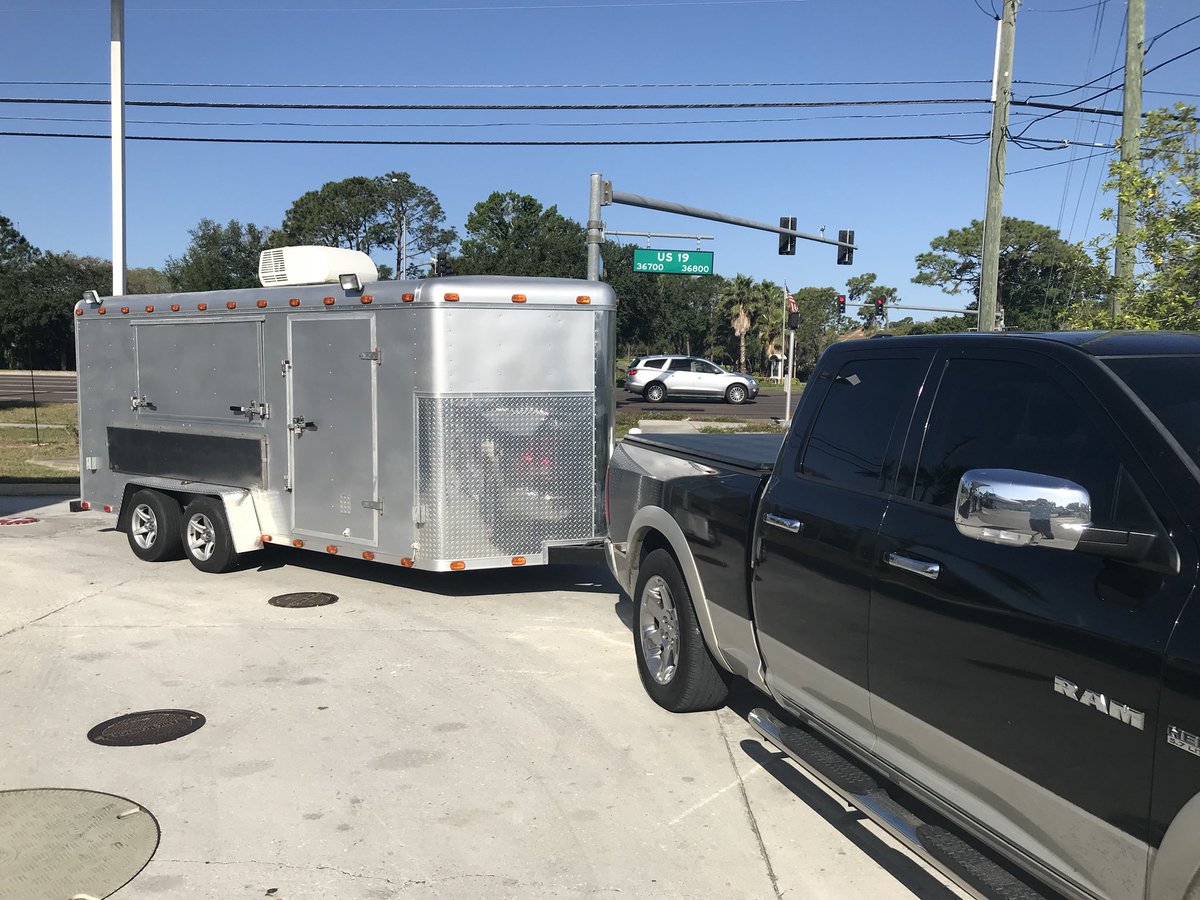 Mathew2423's tweet photo. #auction trailer is ready to roll. Off to #newportrichey this morning for a waterfront home sale! https://t.co/ExbJYYSjue
