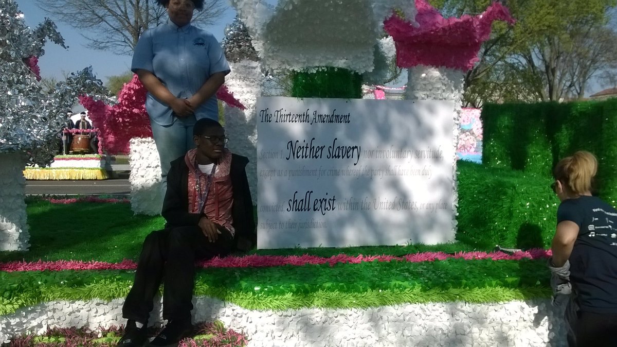 HillCenterDC's tweet photo. Enjoying the beautiful weather &amp; getting ready to spread an important message with our @CherryBlossFest @emancipationdc parade floats, designed by @GoDCPhelpsHS students! #DCEmancipationDay #firstfreed https://t.co/L84R8o6z85