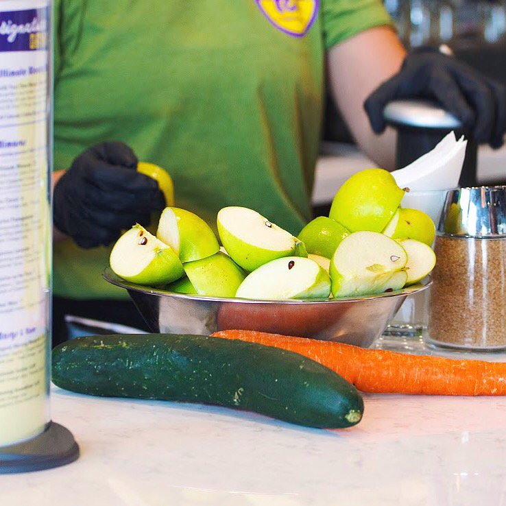 When we say fresh-squeezed, we mean it. Pair your favorite brunch with one of our natural juice blends!