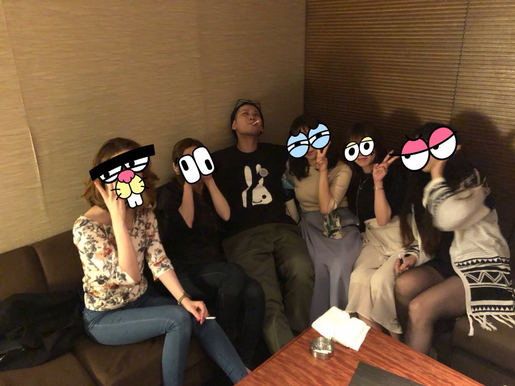 You 本日はこの男と飲み w9の美女達に囲まれてニヤケ顔のてんちょう