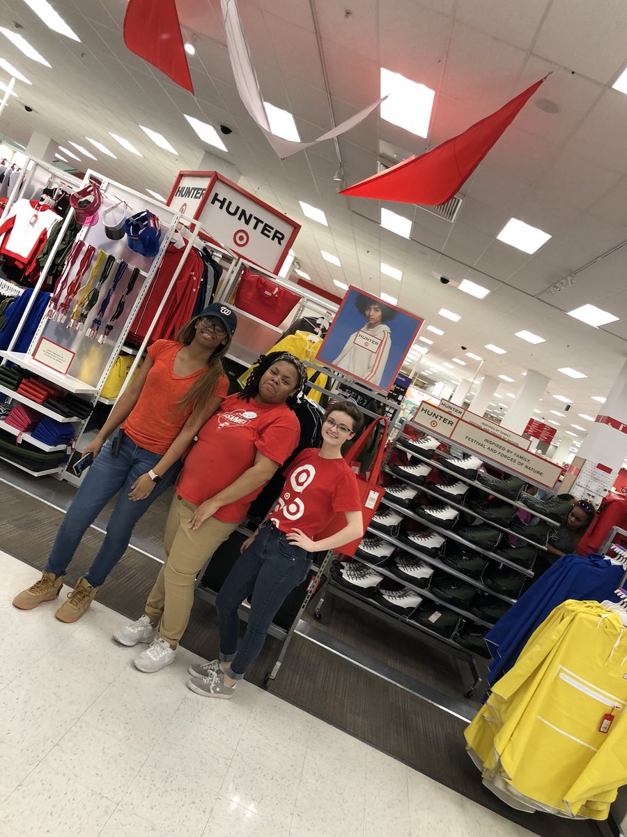 Hunter for target it’s here!!!! #G499VMStyle  #HunterxTarget #Hunter #GoSales @ColonJosian <a href="/MikeYostTGT/">Michael Yost</a> <a href="/JRames13/">Jason Ramey</a>  <a href="/SextonRob/">Rob Sexton</a>