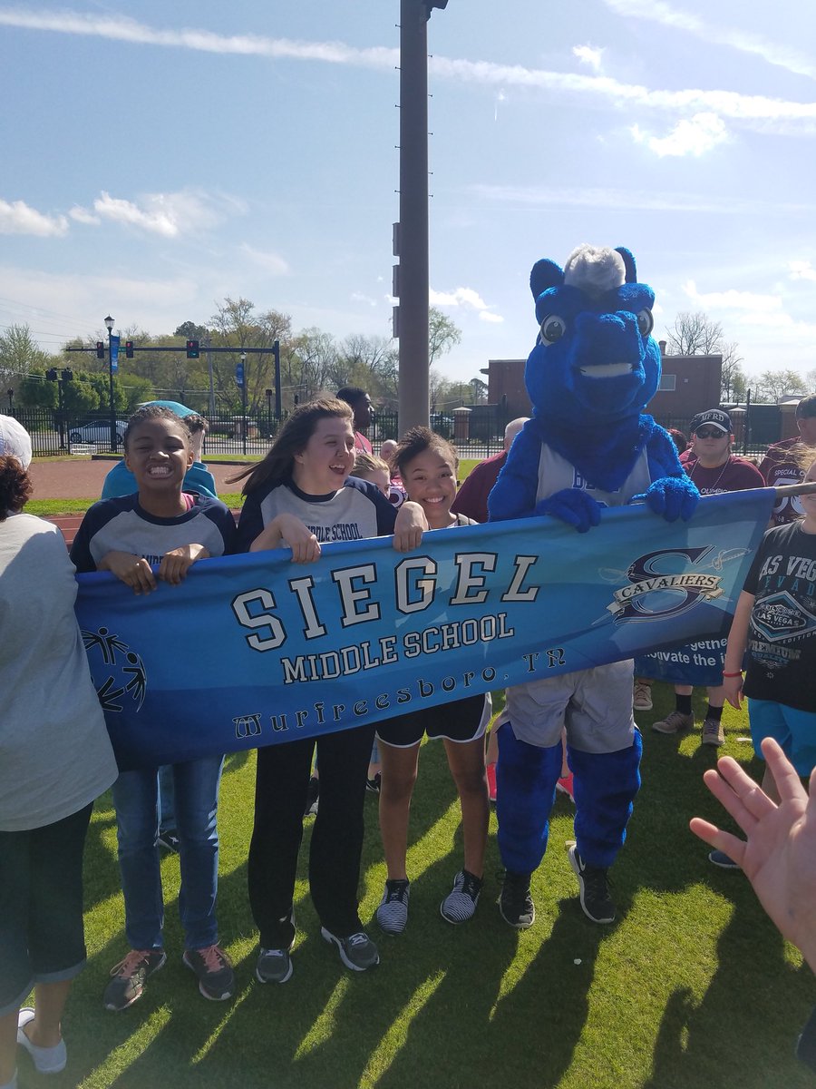 SiegelMiddle's tweet photo. Great day at the Special Olympics! https://t.co/hACDE4Pttt