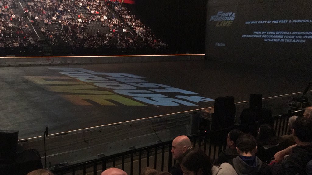 There’s fully grown adults here without kids #FastLive