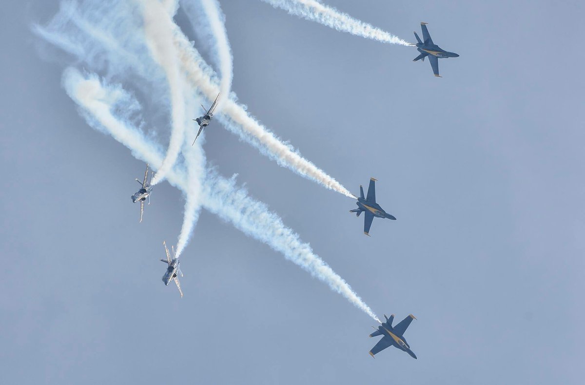 **WEATHER UPDATE**
The Tuscaloosa Regional Air Show has been canceled for TODAY due to thunderstorms! Gates will open at 10 tomorrow and the show starts at NOON. The #BlueAngels are scheduled to fly at 3!
Take a look at these photos from the practice flights earlier this week!
