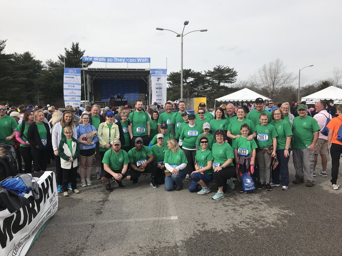 _MurphCo's tweet photo. Celebrating @MakeAWishMO this morning! ##MakeAWishMO #MurphyGivesBack https://t.co/yHZet0eIRO