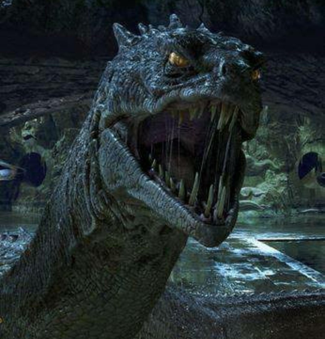 バジリスク:「ハリーポッターと秘密の部屋」に登場した個体は体長約