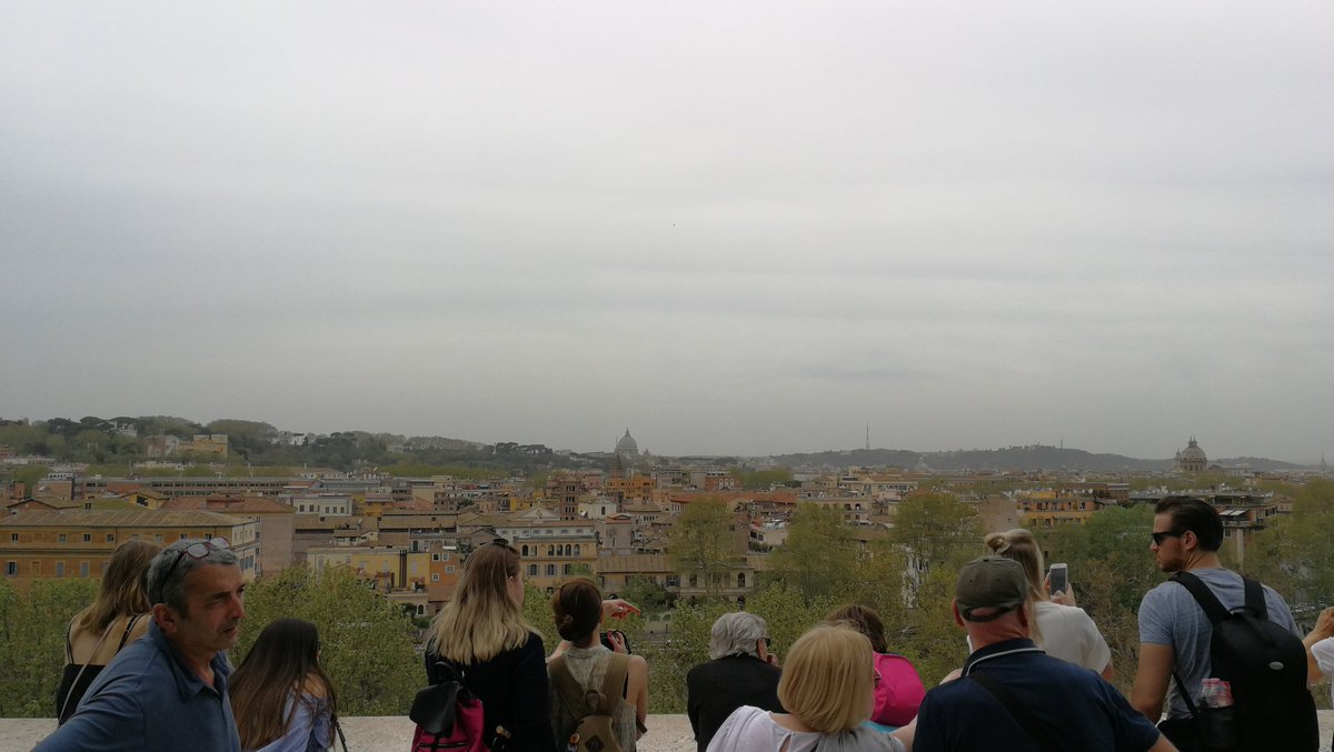 manumas78's tweet photo. #Roma | Tutti a @Roma per la #FormulaE... preferisco la #FormulaBike (in bici al Giardino degli Aranci con vista su #Trastevere e Gianicolo) #30daysofbiking #30giorniinbici #30gib 14/30 day#14 (-14 alla #Bicifestazione @Bicifestazione) https://t.co/ZTfXKde4GA