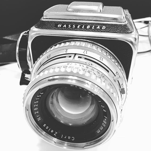 hamid's tweet image. Welcome to the #OutofScope family @hasselblad . After about a year in 35mm and 120 format shooting and processing, I finally found a decent deal on a Hasselblad 500c in fairly good condition. After shooting a couple of test rolls am really happy with the… ift.tt/2HB1vQD