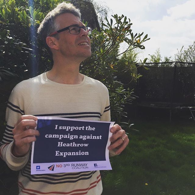 darrenmoore's tweet photo. No 3rd Runway at Heathrow. #airpollution #climatechange #noise #northfield #ealing https://t.co/5QwzaI2vIA https://t.co/8DgzUAX6Co