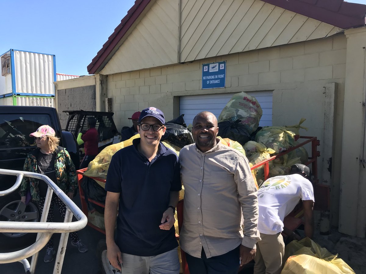 ricardomackenzi's tweet photo. In preparation for @WorldCleanupDay Cape Town held its first clean up on #Monwabisi beach

Thanks to @missearth_sa @IriniMoutzouris for helping to clean up  and for @EdRomanSA the Consul General of Britain for leading his team to this #BigBeachCleanup

@ChangeAgentSA https://t.co/hTAP9aiCKK