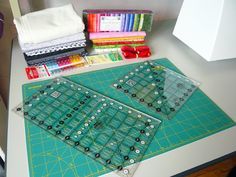 quiltpatchappli's tweet image. Quilting, Patchwork &amp;amp; Appliqué: Folies, suite / Shopping 2 #cuttingMat #rulers #BindingClips #fabric #pins

ift.tt/2quGajK Quilting, Patchwork