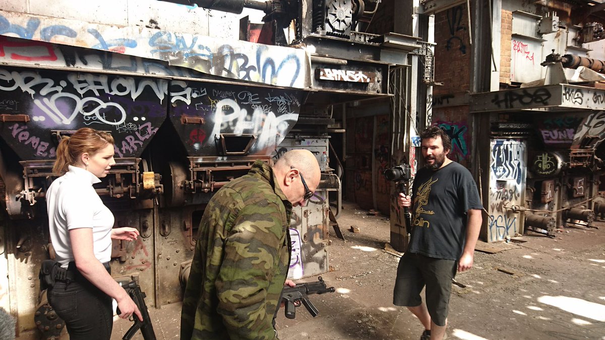 fumanpooch's tweet photo. Pigman will return soon! In the middle of shooting this baby. There's going to be kung fu, extreme gore, and plenty of self important social satire. 
#fumanpooch #kungfu #melbournehorror #satanicfilm #georgeromero #indiehorror #pigman https://t.co/q4u6usyVIr