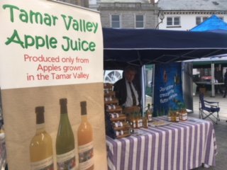 mitslaunceston's tweet photo. It is a beautiful day in Launceston, come along and see all the stalls at #LauncestonMarketintheSquare https://t.co/ZIDC2BfGIg