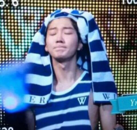withWinner_IC's tweet photo. It s been 4 years with Winner and i never stopped loving them. Always trying my best for support or anything we need to growin up. Maybe this not a loving mention😂 but this s the most beautiful gitf for me. I NEVER FORGET THIS MEMORY.THANK YOU HOONIE💙LOVE U💜 @official_hoony_ https://t.co/93B3ZPxxXr