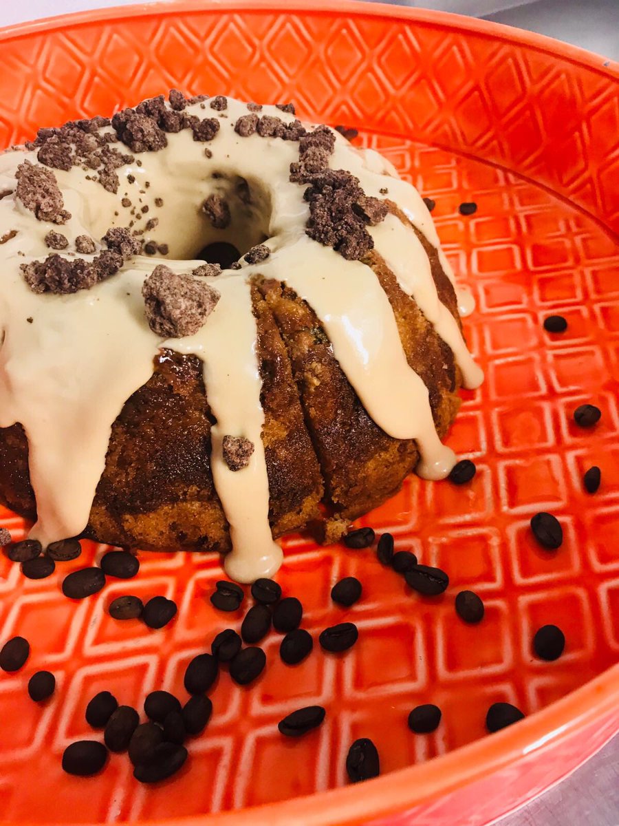 honeycombandco's tweet photo. Expresso, Stout & Salted Caramel Bundt •
•
#expresso #dessert #cake #desserts #cookies #dessertporn #baking #tasty #sweettooth #yum #stout #eat #cakes #foodpics #saltedcaramel #eating #hungry #chocolat #bundtcake #makeabeelineforbruntsfield #honeycombandco #SaturdayMorning https://t.co/aygxSa6jZh