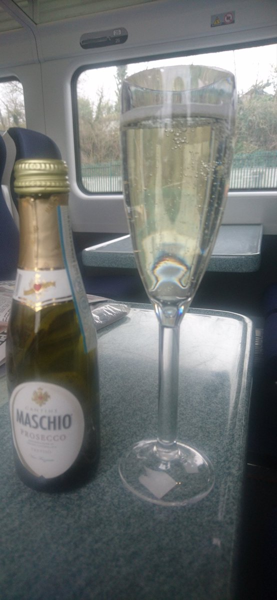 Sure it would be rude not to! A little bubbly on the train 🚉 #miniprosecco #saturdaysession