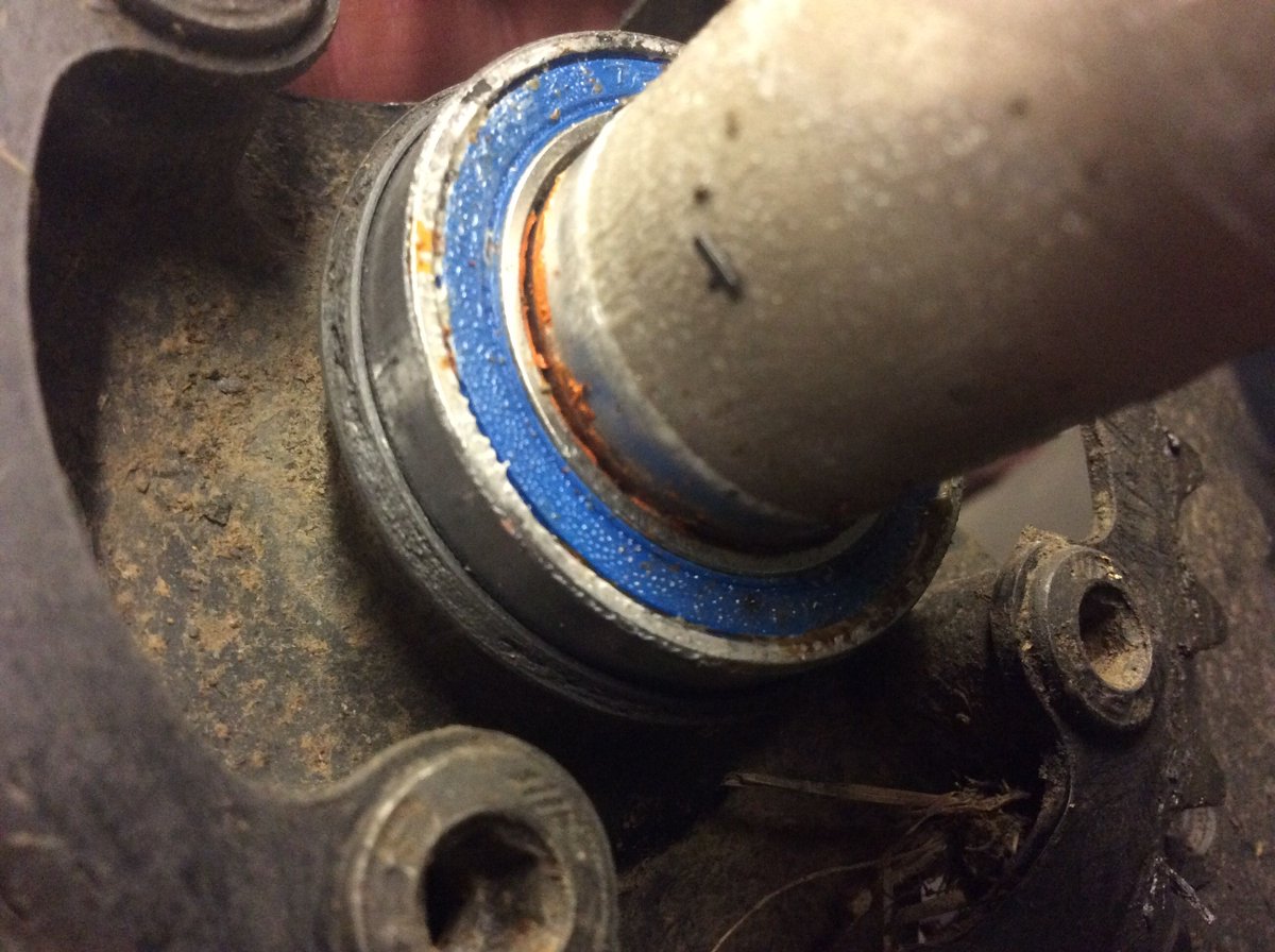 The water gets in. #blowdrymtb #saturdaybikefaults