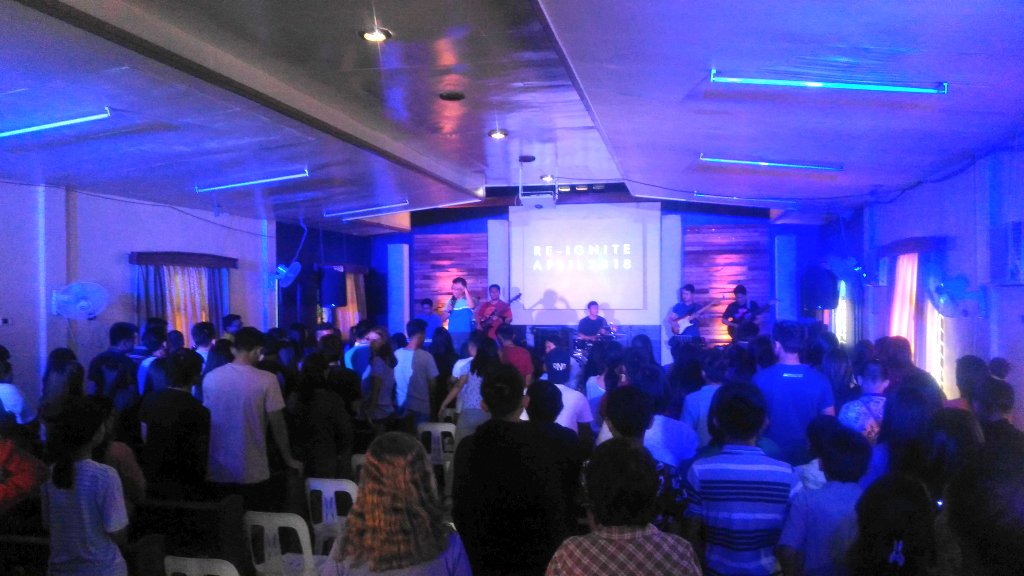 makibakah's tweet photo. YOU POUR OUT BIG THINGS, THANKYOU LORD.
- Changing Intentions
- Going back to first Love
- Cast out many things!
#ReIgnite2018 https://t.co/5f0EnqdPMu