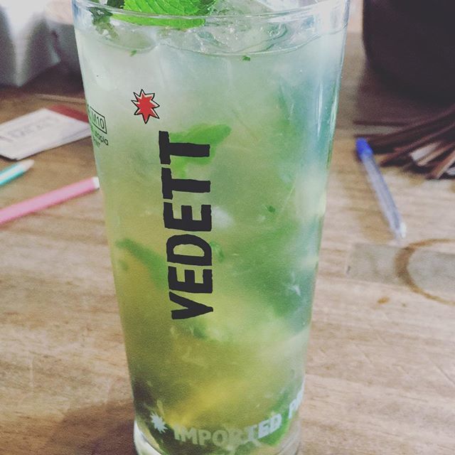 PaoKatalan's tweet photo. Having a #homemade #lemonade before #work https://t.co/w7kHFZAX53 https://t.co/7oKLumLm9P