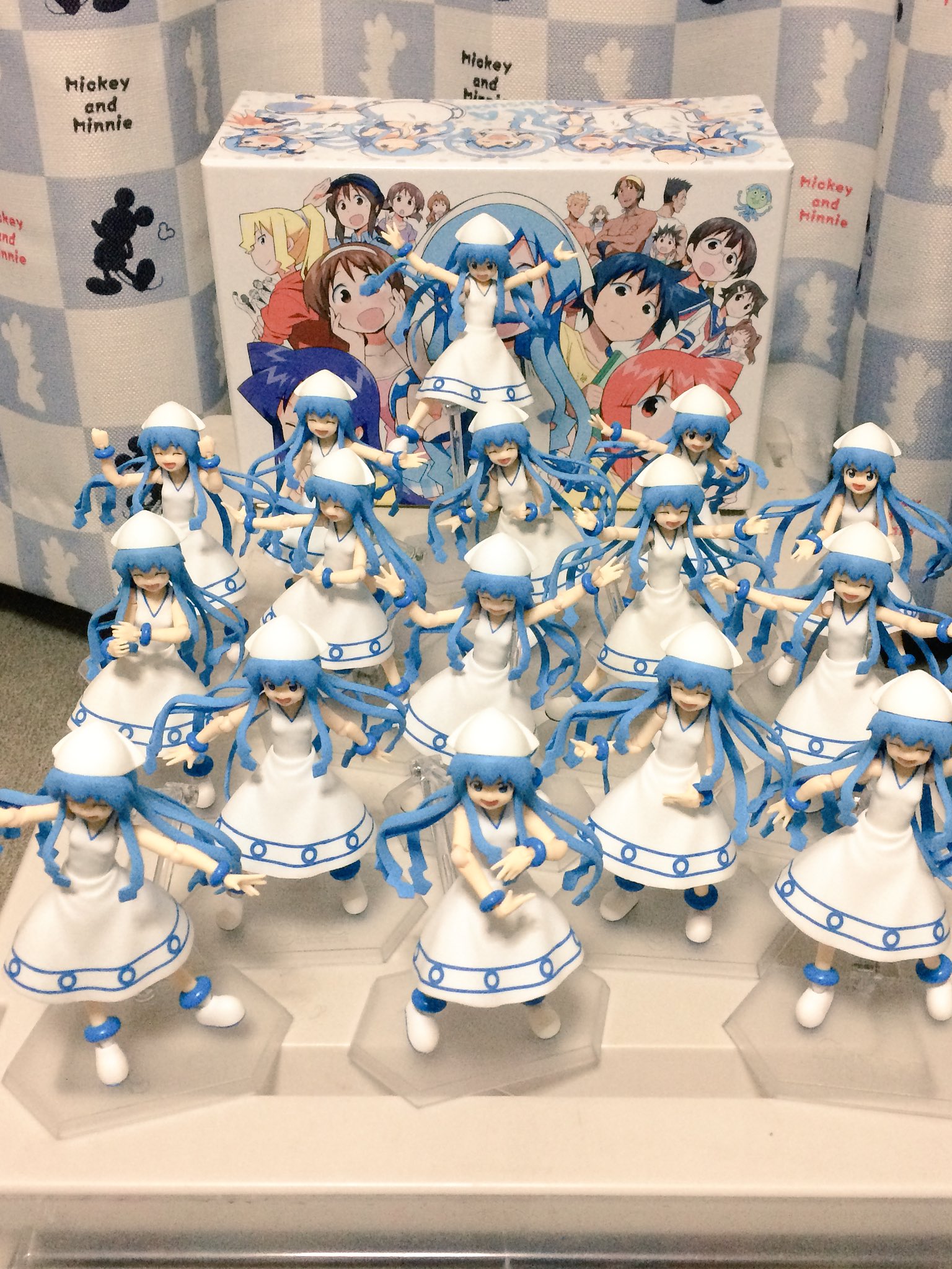 イロリナ星人 まいにちイカ娘 我が家のfigmaイカちゃん 計16体になりました 私 もしかして世界一figmaイカ娘を所有しているのでは T Co Kaqarmwm8d Twitter