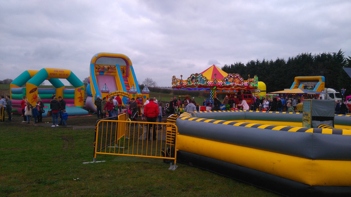 brocksbushes's tweet photo. All the fun of the fair... Here today and tomorrow.... https://t.co/xuU6RrVdHW
