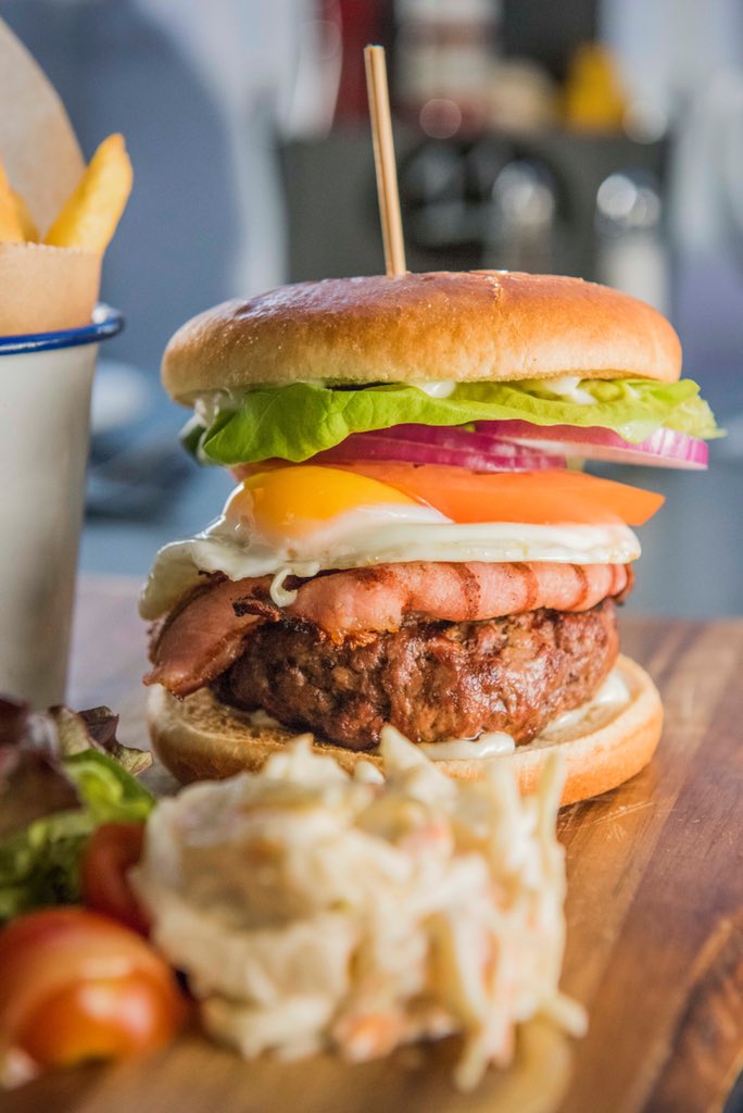 At last the sun is out, enjoy a Sundance Burger <a href="/grill_buffalo/">Buffalo</a> #edinburgh#burgers