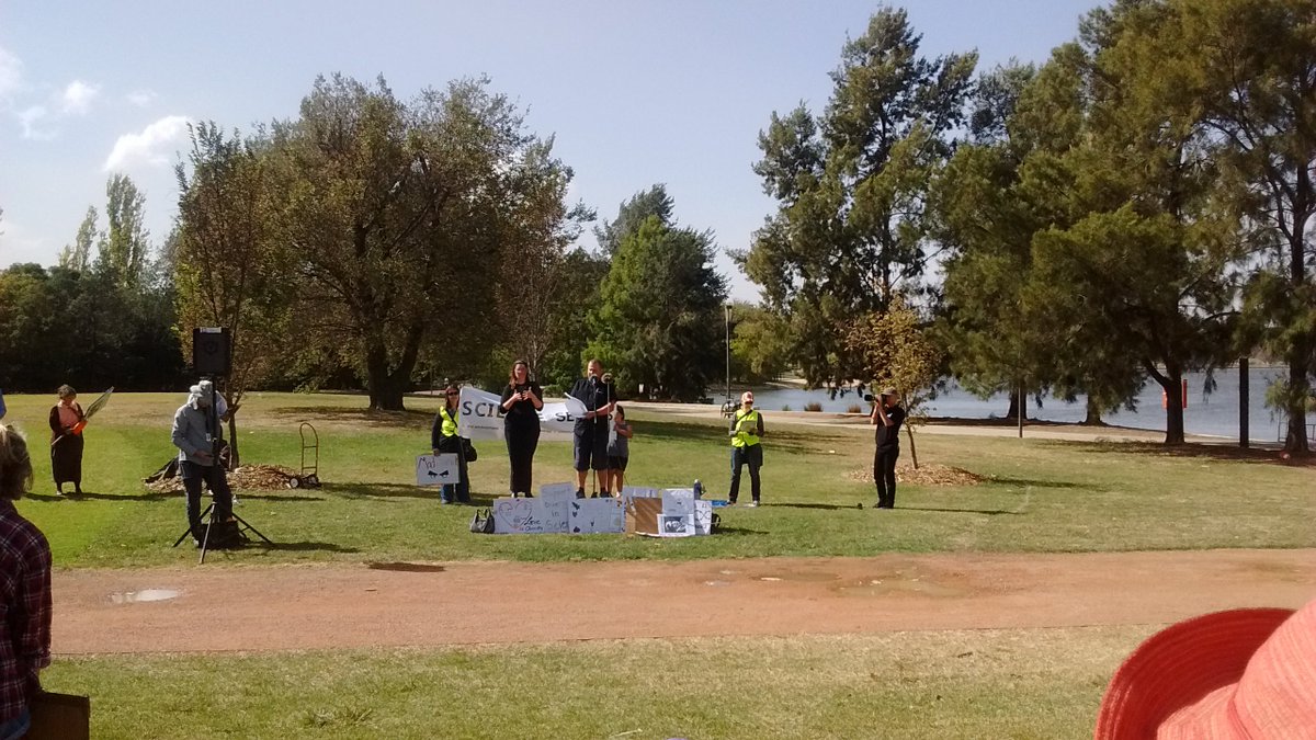 erin_e_hahn's tweet photo. Themes from today's #ScienceMarchCBR: thoughtful and informed science communication, diversity inclusion in the sciences, evidence-based policy making and empowerment through critical thinking.
@ScienceMarchCBR @ScienceMarchAu https://t.co/8mQEPoDWCX