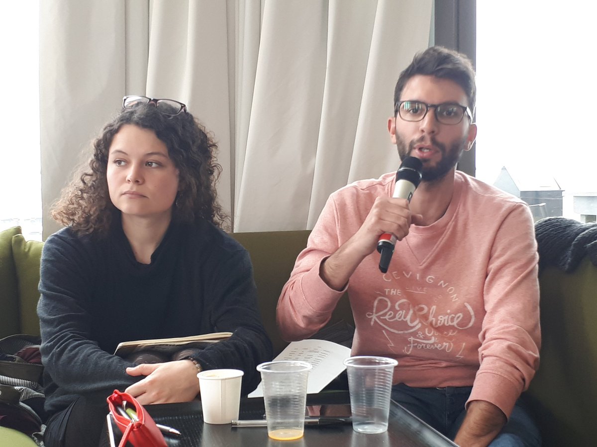 VoxPublic_'s tweet photo. On parle #Crowdfunding avec @Jibhet de @GoFundMeFR et @GuillaumeDml de @Co_cityFrance en cette fin de matinée #Assotech93 "Une campagne de financement se lance sur une histoire et des choses très concrètes qui répondent à des besoins réels." https://t.co/gurjOxfF4n