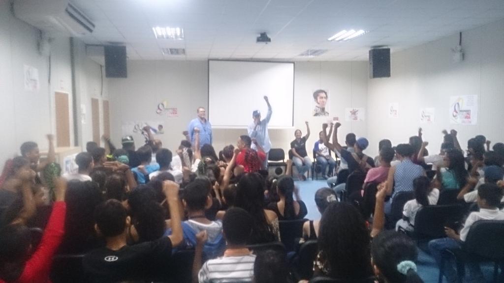 MPV_Falcon's tweet photo. Juramentamos la Muchachada por la Paz y la Vida #Falcón en la @Gbmp_Coro con el Viceministerio @AsuntosDPaz y @JacobGreyPSUV ¡Arriba Juventud Valiente Falconiana! ¡Que Vivan los Jóvenes de la Patria Grande! #FalconEsPazYVida @mimouvargas @NicolasMaduro  @DPazyVida @ori_falcon https://t.co/nSXrOQzhRL
