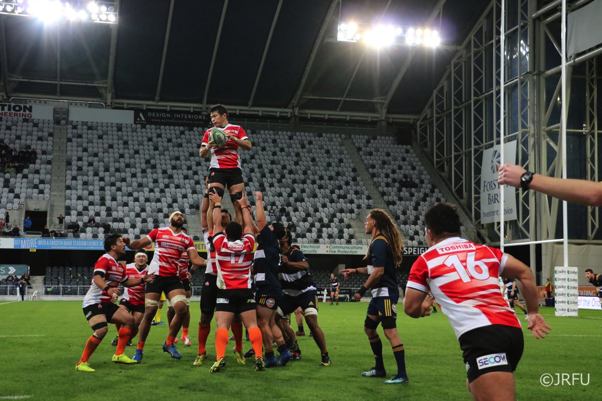 ট ইট র 日本ラグビーフットボール協会 Nds Japan A ラインアウトでボールをキャッチする西川選手 ハイランダーズa戦のスターティングメンバーの中では唯一ノンキャップの選手です Rugbyjp