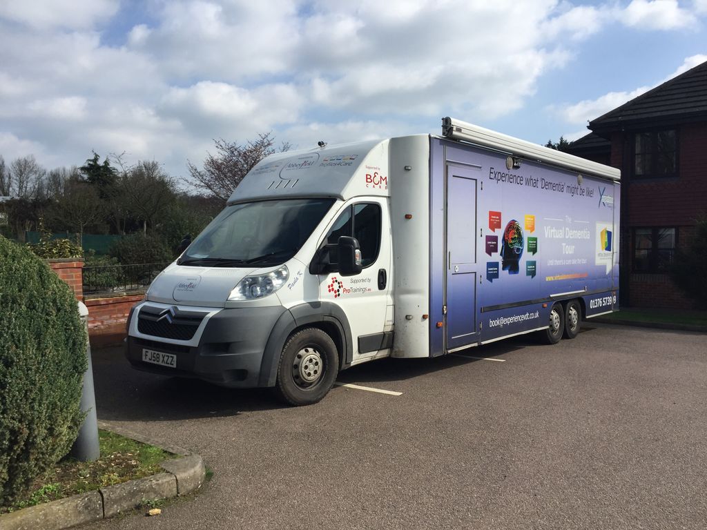 bandmcare's tweet photo. Look what we've found! @SecondWindDream's #VirtualDementiaTour at St Andrews in #Welwyn: a ground-breaking experience that gives you a 'sensory insight' into what it feels like to live with a dementia #Training2Care #VDT https://t.co/C1fkob86FC