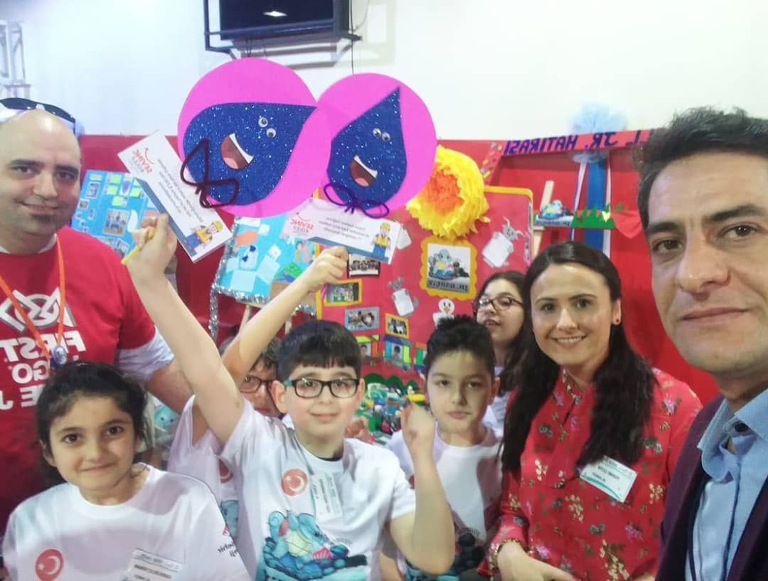 BK_Darica's tweet image. FLL Junior da  &quot;Akıllı Modelimizin İnanılmaz Hareketi&quot; projesiyle ödülümüzü aldık.  #bkegitek @bahcesehir_k12 @SevincCiler