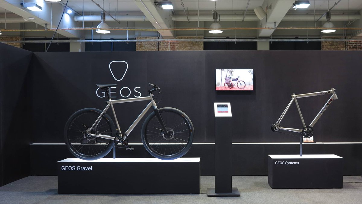 GEOS ist heute auf der #veloberlin in Berlin. Radkultur hautnah und vom Allerfeinsten. Besucht uns am Stand von <a href="/GEOS/">GEOS</a> <a href="/VELOBerlin/">VELOBerlin</a> #berlin #geosbikes #ebike #urbancycling #bicycle #team #ebikes #fahrrad #bike #tech