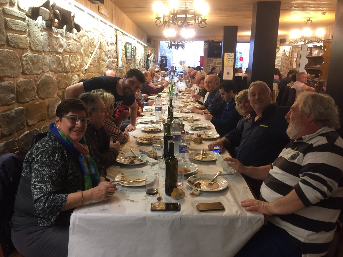 Iruñeko Algara tweet media