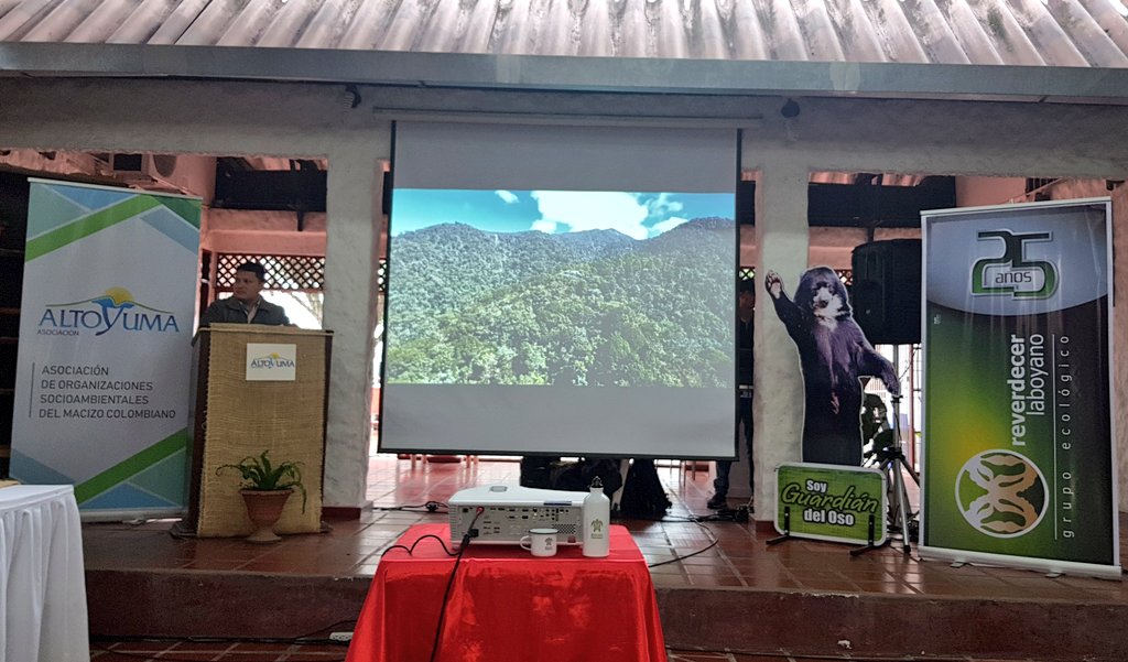 CGONZALEZCAM's tweet photo. A esta hora en desarrollo agenda #CumbresDelMacizoColombiano "Una oportunidad para pensar nuestro territorio", Camara de Comercio Agenda Académica / 2pm #FincaMarengo Celebración 4 años Sendero Ecológico del macizo colombiano #Pitalito @CAMHUILA #AltoYuma https://t.co/VNjucaFEpF