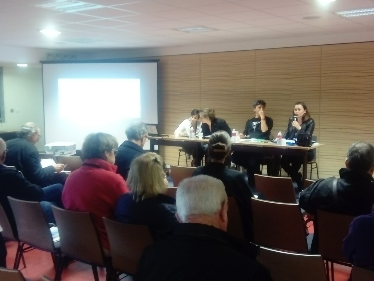 PoleESSCades's tweet photo. Assises régionales de la vie associative témoignage de la Fédé, association d'éducation populaire du territoire de @RedonAgglo @ceserbretagne #educpop #ESS https://t.co/H2XNvIT7lA