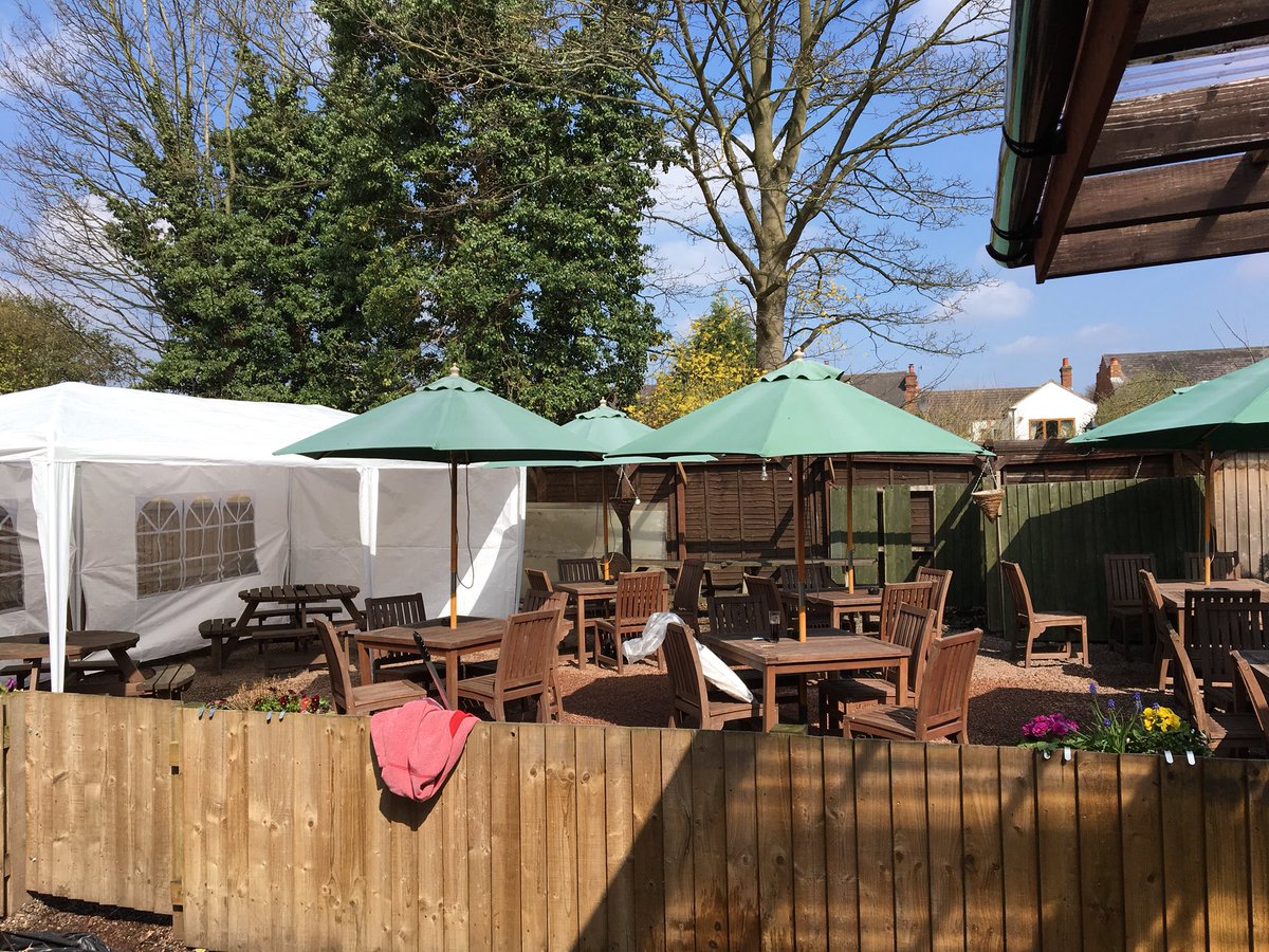 TheLonglands's tweet photo. It was a very productive morning getting the Beer Garden ready! 🍺🍺🌞🌞🍺🍺

What do you think? 
#beergarden #stourbridge #pub #oldquater #sunshine https://t.co/a4g8iuLFJa