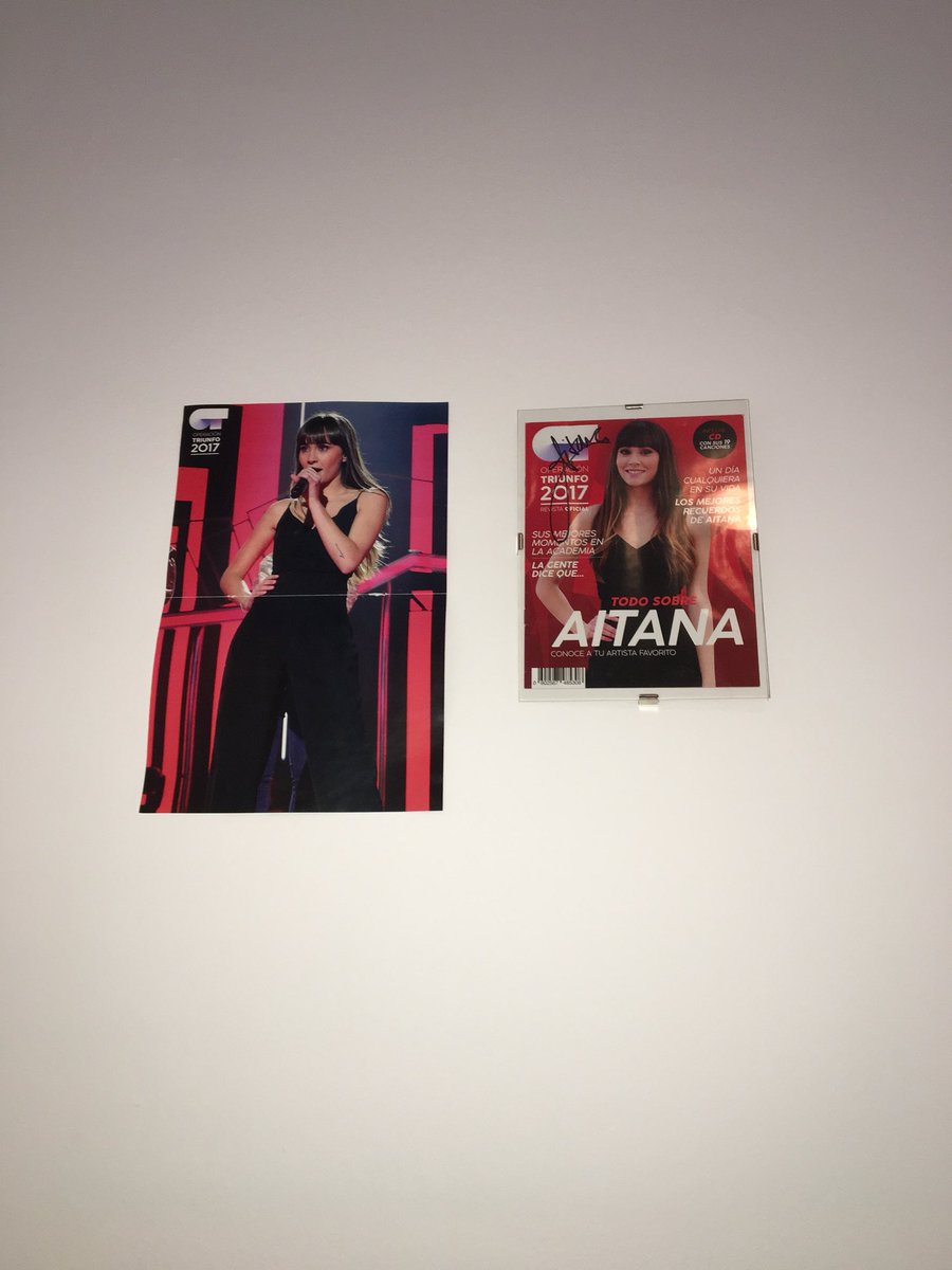 cfaitana17's tweet photo. Pues ya estaría... Colgado en mi habitación ‼️🔥 así sonrío al levantarme y ver esto @cfaitana17 https://t.co/r8efRYEH9p