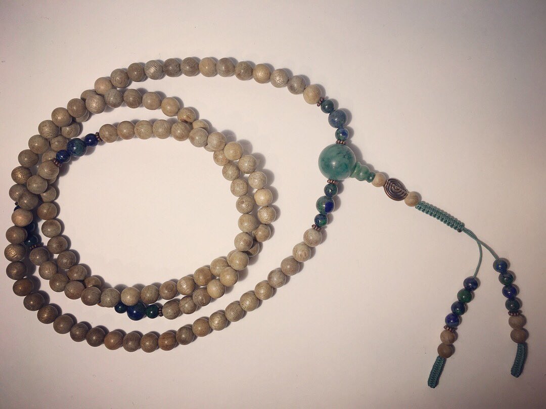 _Chi_Me_'s tweet photo. Earthing #Mala -108 Silk Wood, Chrysocolla and Verdite Guru. Feel grounded as you cleanse/open your chakras. Has the feel of a walking meditation in the forest and the rejuvenating sensation of being one with nature #meditation #mindfulness #martialarts #kungfu #intention #yoga https://t.co/lU0RZRnQuG