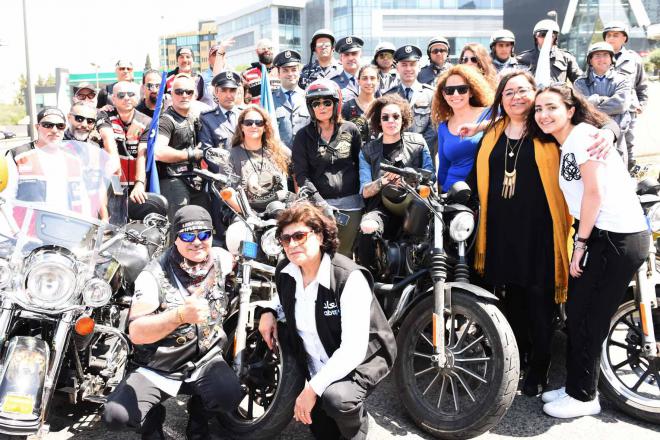 نشاط توعوي نظمته #قوى_الأمن ومنظمة أبعاد للإعلان عن مذكرة حول كيفية استقبال ومعاملة ضحايا جرمي الاعتداء الجنسي والاتجار بالأشخاص. #الأمن_لأمنِك 
bit.ly/2HgTYJd