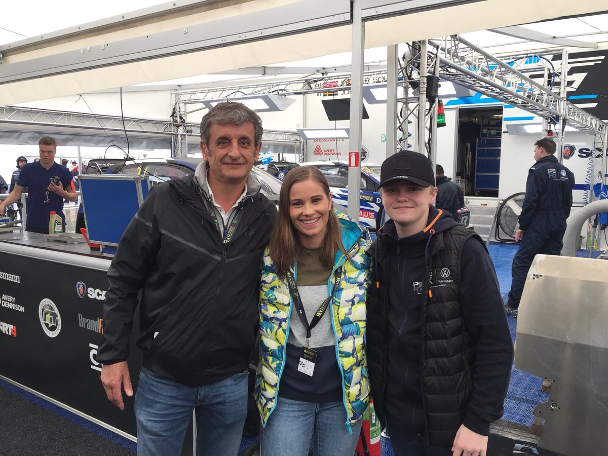 At the @FIAWorldRX with <a href="/OliverSolberg01/">Oliver Solberg 🍩</a> and his codriver <a href="/veroengan/">Veronica Engan</a>. Soon we will see them at <a href="/OfficialWRC/">FIA World Rally Championship</a> 😉