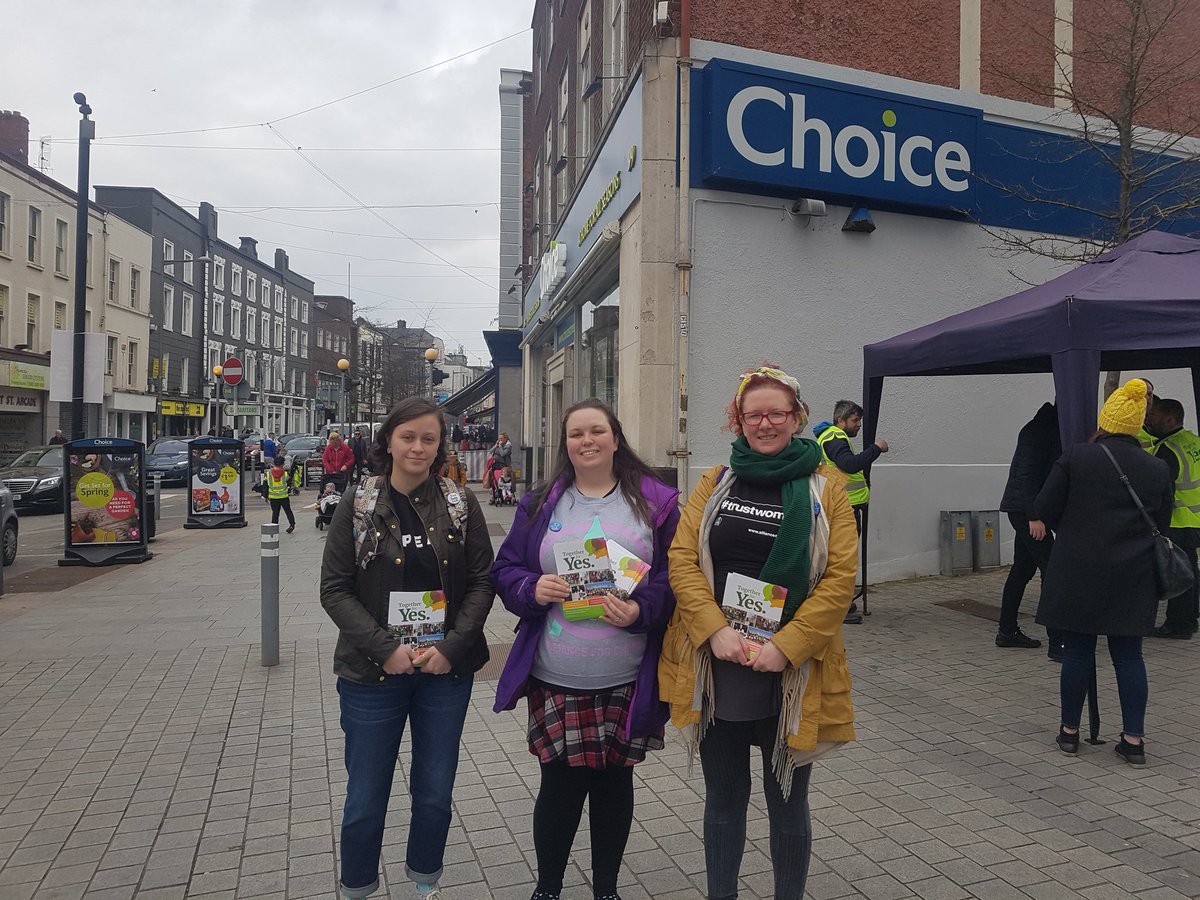 DaniRNI's tweet photo. At the launch of Drogheda #together4yes hearing from speakers from @Together4yes @All4Choice @parentsforyes and members of the crowd on why they are campaiging for a YES vote on the 25th May for care, compassion, and change https://t.co/J309VRWddE