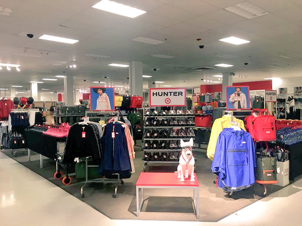 annamok's tweet photo. #T1344 family ready for #HunterforTarget !! 🎯 Thank you to  @Andrew_Merc03 and your entire team leading this release. @KellyMcGarrity @nikitee94 https://t.co/M92tuIsi0x