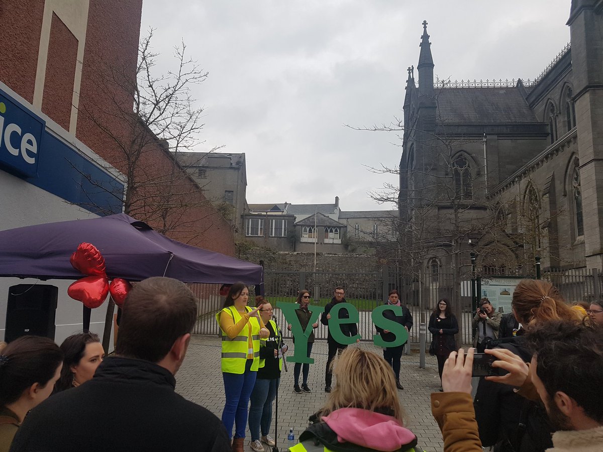 DaniRNI's tweet photo. At the launch of Drogheda #together4yes hearing from speakers from @Together4yes @All4Choice @parentsforyes and members of the crowd on why they are campaiging for a YES vote on the 25th May for care, compassion, and change https://t.co/J309VRWddE