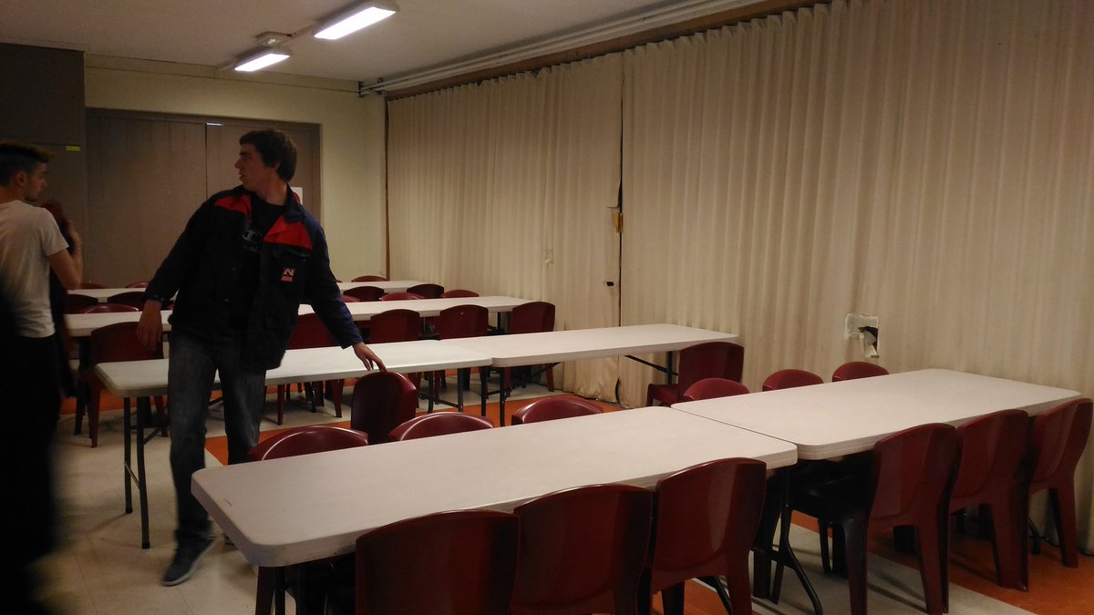 PressAnK's tweet photo. #LastDirectFC2 Le montage du Festival Cosplay 2ème édition est en cours et avance rapidement https://t.co/AjSrbFWyZy