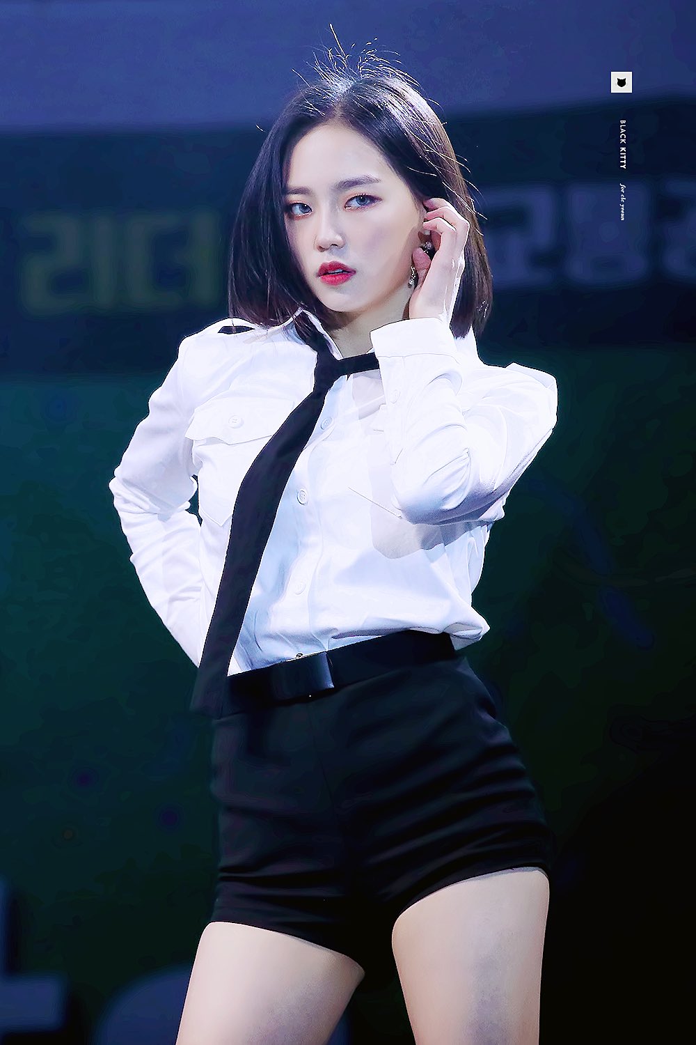 DavsXfDVAAMw21K.jpg:orig