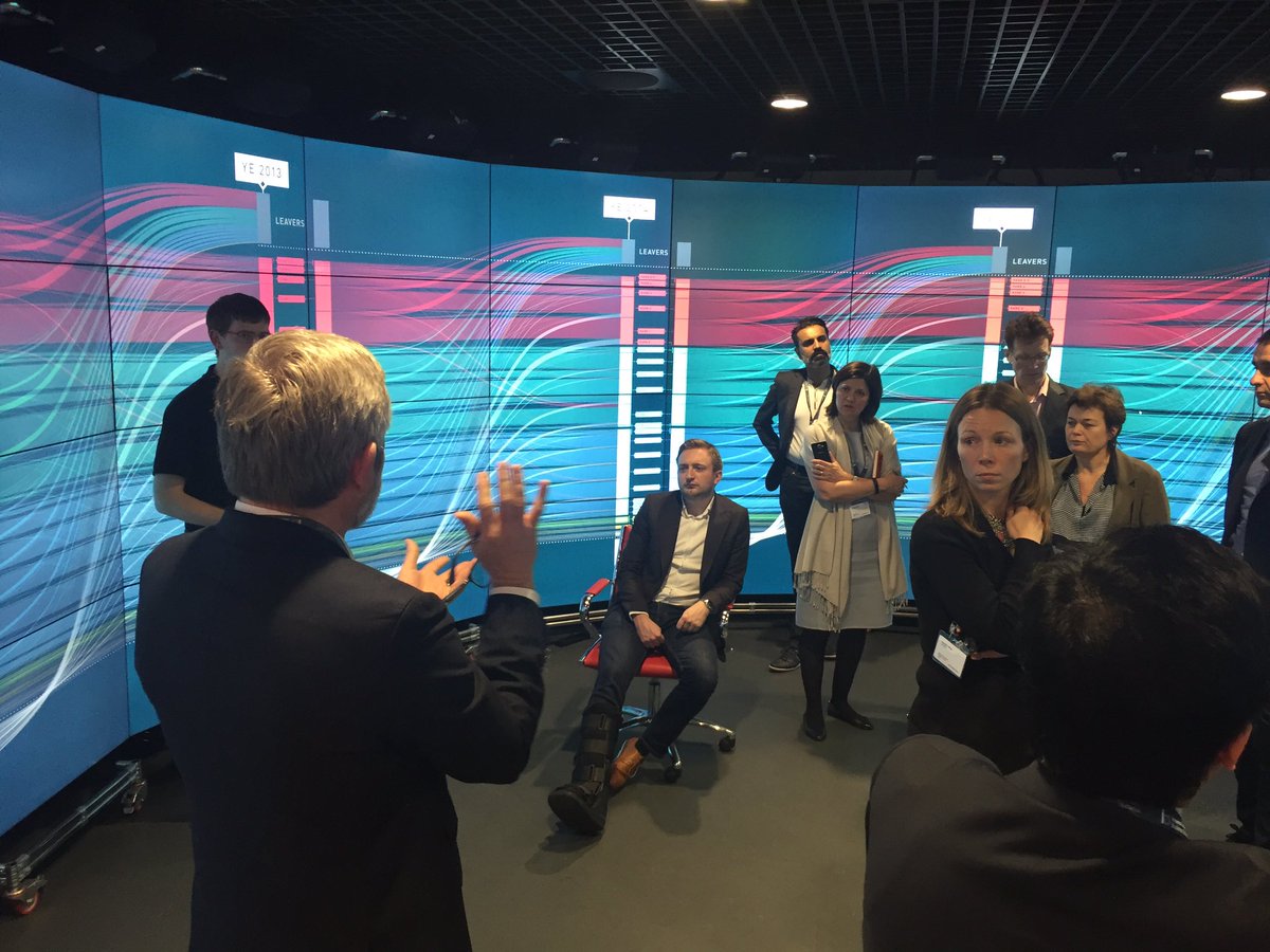 MikhaelaGrayIB's tweet photo. Exploring #DataScience #AI #robotics #cryptocurrencies as part of an @ImperialExecEd programme exploring how to #lead people &amp; leverage #tech  @VerifyVeracity https://t.co/7IchWsGYsu