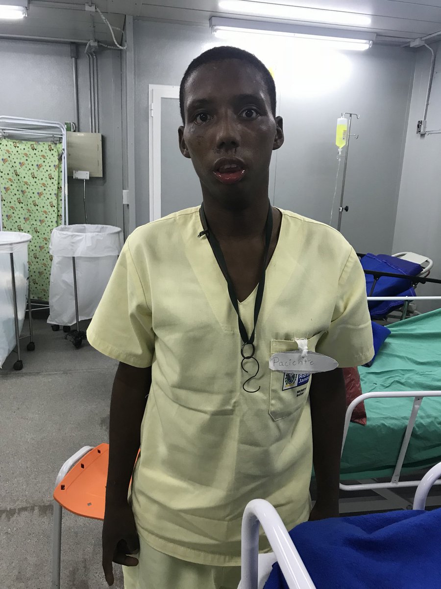 Rafajuto's tweet photo. O nome desse rapaz é CRISTIANO, e está internado na UPA do Bom Pastor em Belford Roxo/RJ.Estão procurando a família dele para tirá-lo de lá. Tem transtornos psiquiátricos. Ele fala muito da Assembléia de Deus, túnel, cemitério do Catumbi e sambódromo. @PCERJ @PDesaparecida https://t.co/yMQ6VQ6QIr